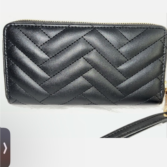 Bebe Black Chevron Quilted Faux Leather Long Wallet with Gold Accents NWT - Picture 2 of 3